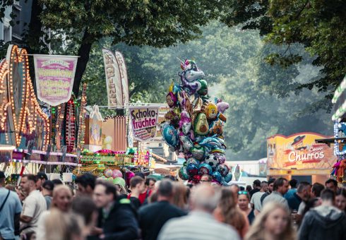 Duisburg Kontor: Beecker Kirmes – Foto: Eugen Shkolnikov